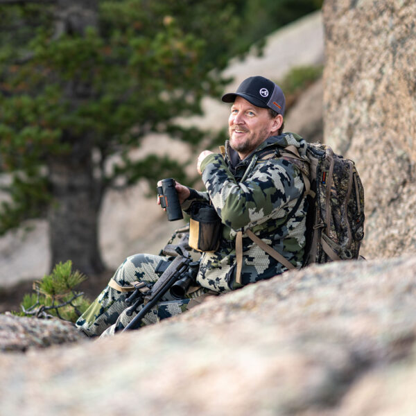 Athlon Optics Cronus G2 10x42 UHD Binoculars - Image 4